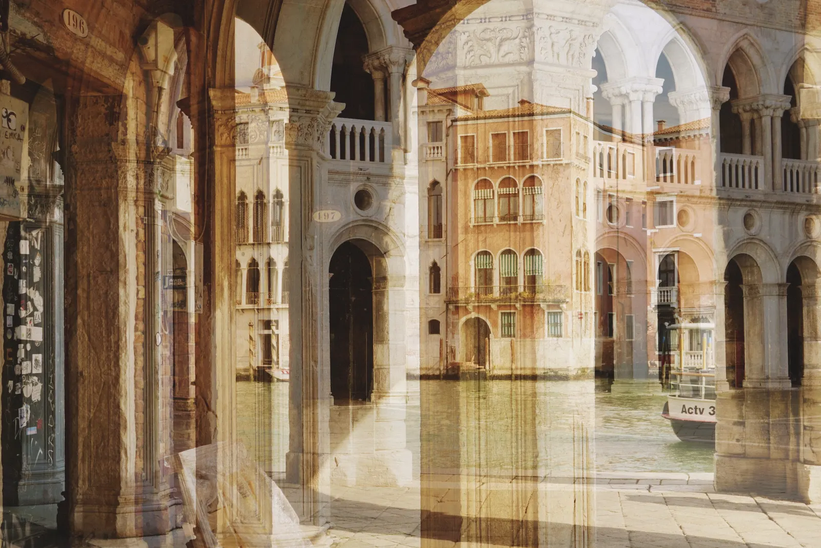 Arcades, double exposition de Capucine Frecciani, série Venise